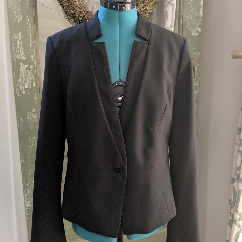 White House Black Market Long Sleeve Blazer